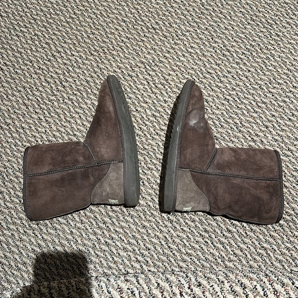 Ugg Australia classic short chocolate brown boots - Picture 8 of 8